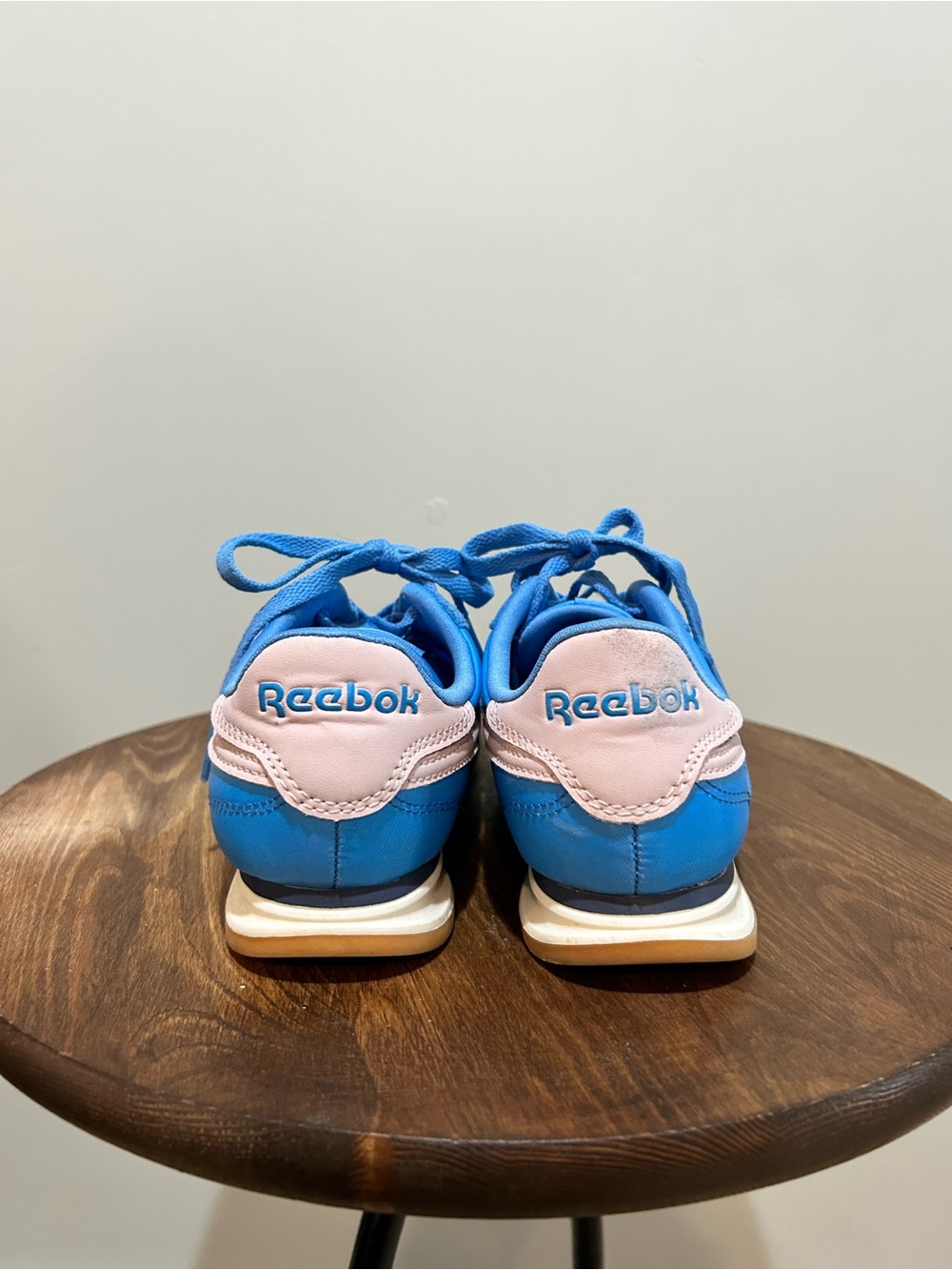 Reebok Blue Sneakers with Pink Accents - Picture 5 of 6